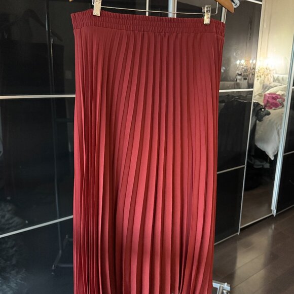 Max Studio Pleated midi skirt - Picture 1 of 3